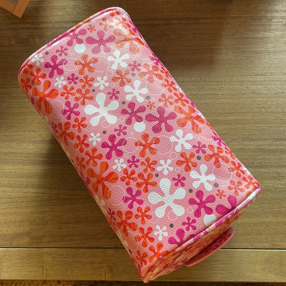 Makeup case 🌸 - Picture 3 of 6